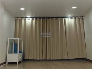 For sale 4 bedrooms retail Space in Phra Khanong, Bangkok