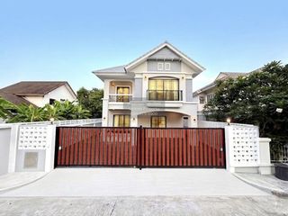 For sale 4 bedrooms house in Bang Khae, Bangkok