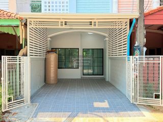 For sale 3 bedrooms townhouse in Khlong Sam Wa, Bangkok