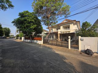 Casa en venta de 4 habitaciones en Bang Kruai, Nonthaburi