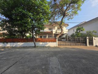 Casa en venta de 4 habitaciones en Bang Kruai, Nonthaburi