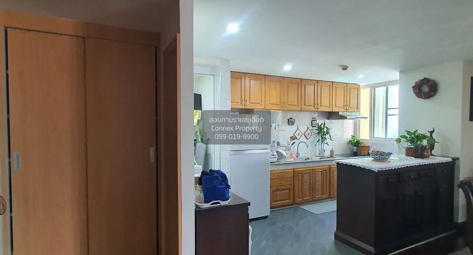For sale 2 bedrooms condo in Watthana, Bangkok