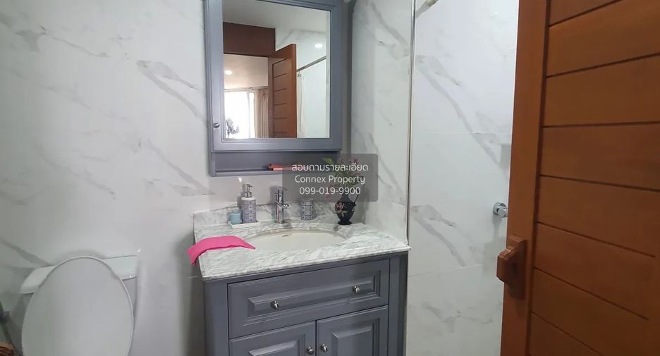 For sale 2 bedrooms condo in Watthana, Bangkok