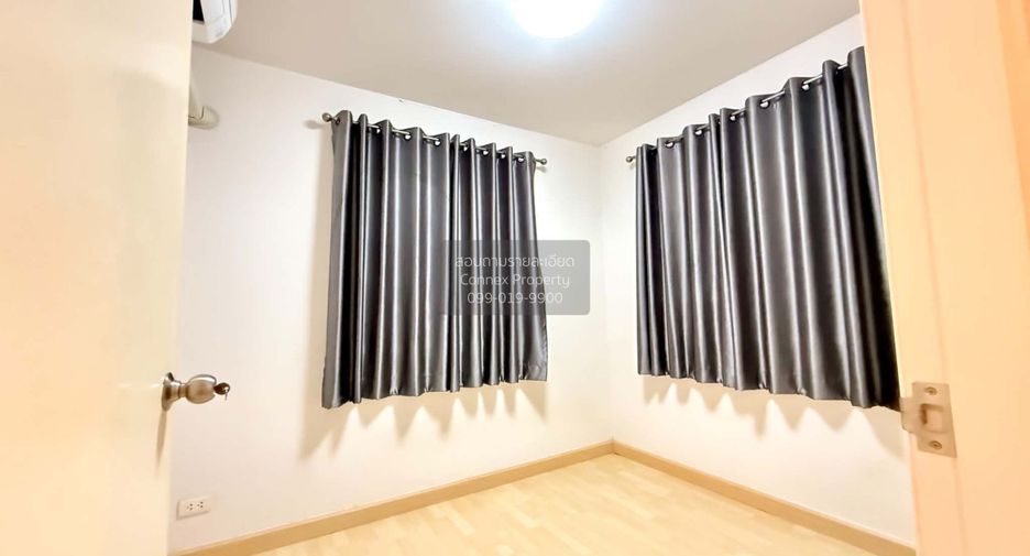 For sale 3 bedrooms townhouse in Don Mueang, Bangkok