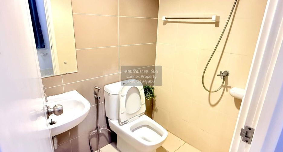 For sale 3 bedrooms townhouse in Don Mueang, Bangkok