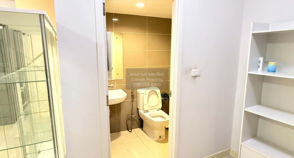 For sale 3 bedrooms townhouse in Don Mueang, Bangkok