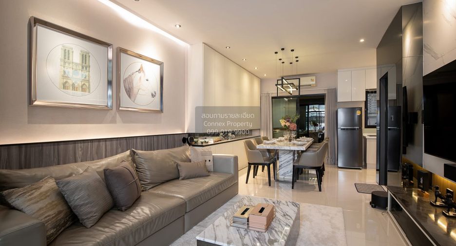 Casa adosada en venta de 3 habitaciones en Lat Phrao, Bangkok