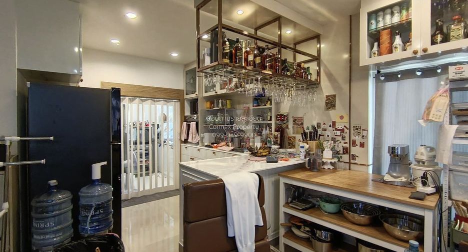Haus zum Kauf mit 4 Zimmer in Mueang Samut Sakhon, Samut Sakhon