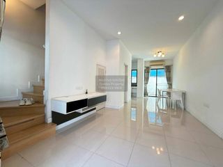 For sale 3 bedrooms townhouse in Bang Khae, Bangkok