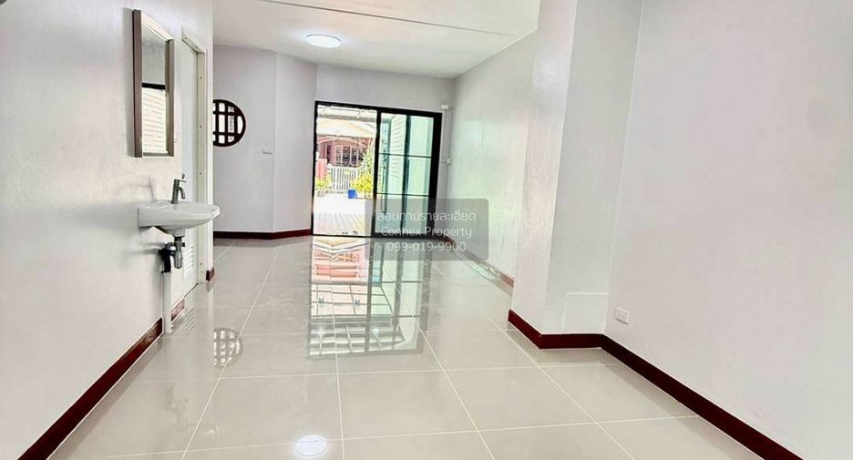 For sale 2 bedrooms townhouse in Bang Bua Thong, Nonthaburi