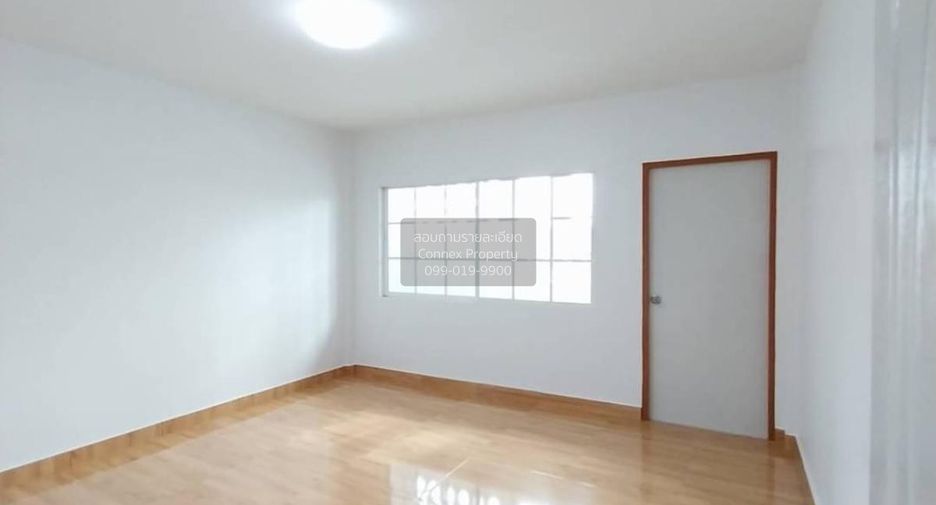 For sale 2 ベッドルーム townhouse in Nong Chok, Bangkok