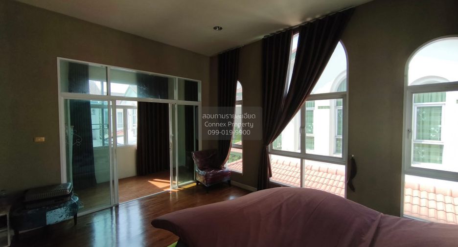 For sale 3 bedrooms house in Lat Phrao, Bangkok