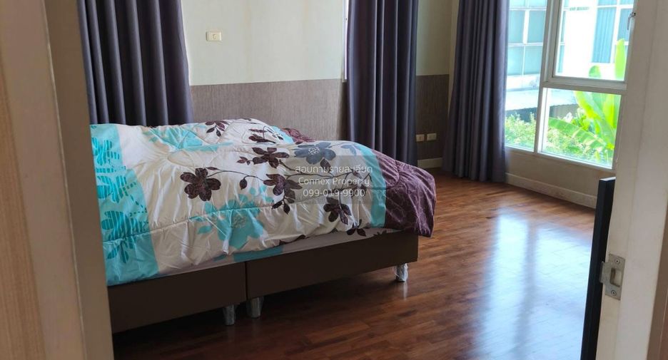 For sale 3 bedrooms house in Lat Phrao, Bangkok