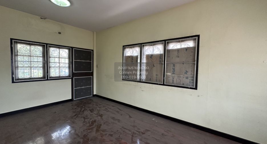 For sale 5 bedrooms house in Lat Phrao, Bangkok