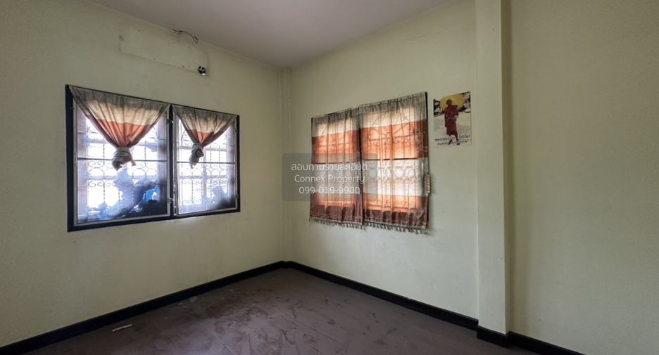 For sale 5 bedrooms house in Lat Phrao, Bangkok