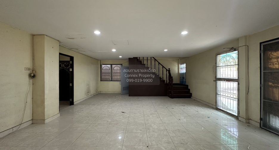 For sale 5 bedrooms house in Lat Phrao, Bangkok