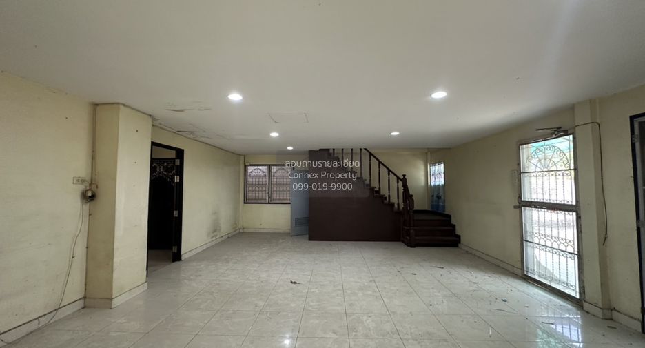 For sale 5 bedrooms house in Lat Phrao, Bangkok
