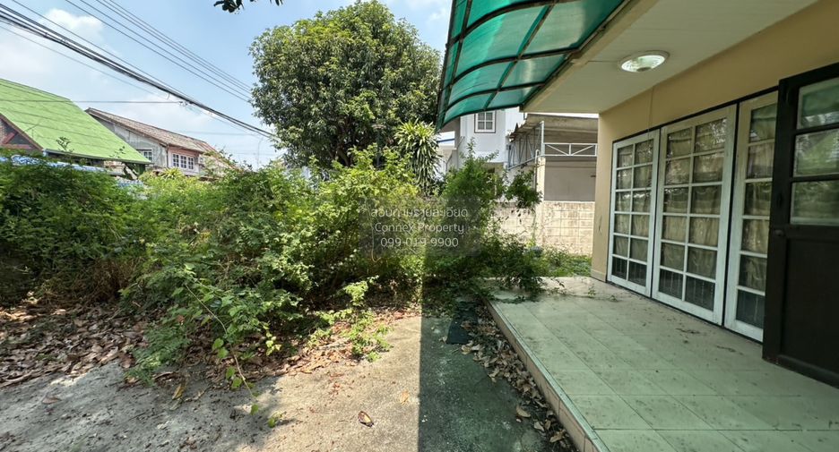 For sale 5 bedrooms house in Lat Phrao, Bangkok