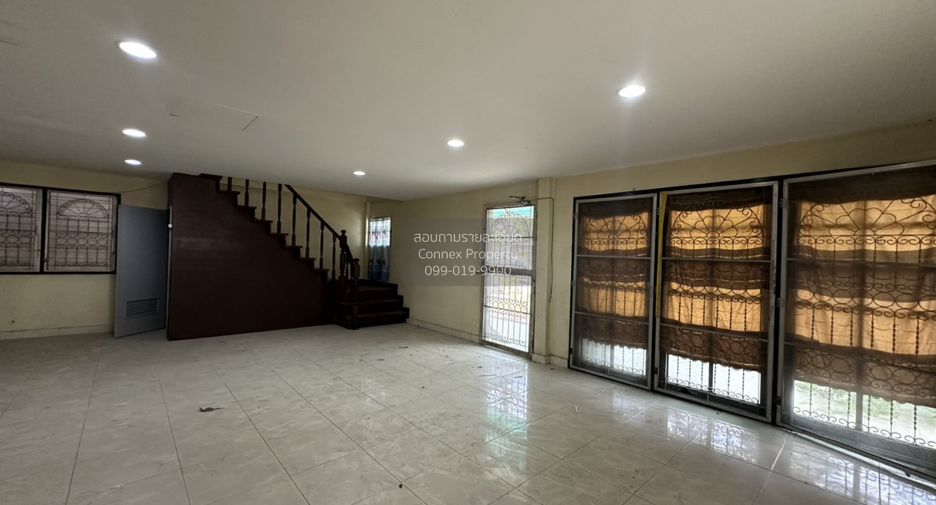 For sale 5 bedrooms house in Lat Phrao, Bangkok
