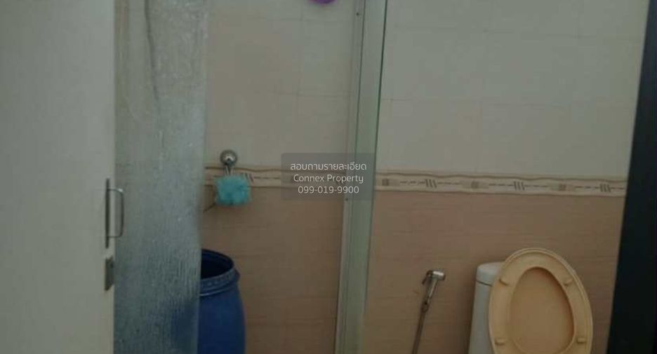 For sale 4 bedrooms townhouse in Bang Khun Thian, Bangkok