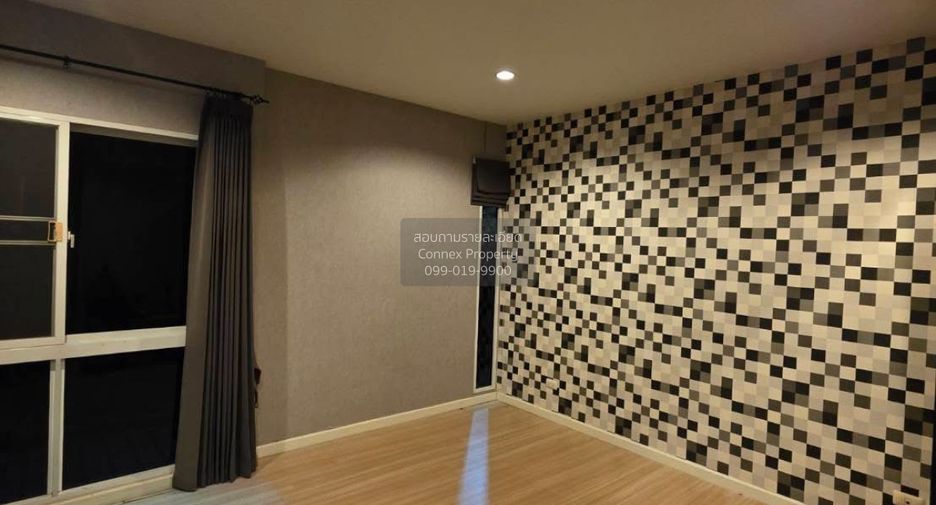À vendre 3 chambres maison de ville à Pak Kret, Nonthaburi