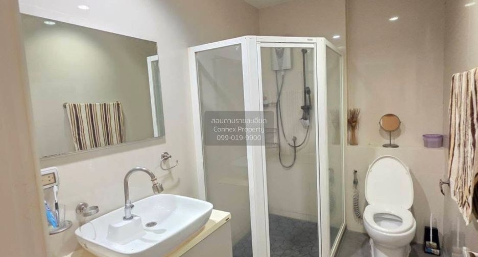 À vendre 3 chambres maison de ville à Pak Kret, Nonthaburi