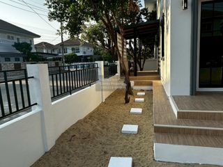 Haus zum Kauf mit 4 Zimmer in Nong Chok, Bangkok
