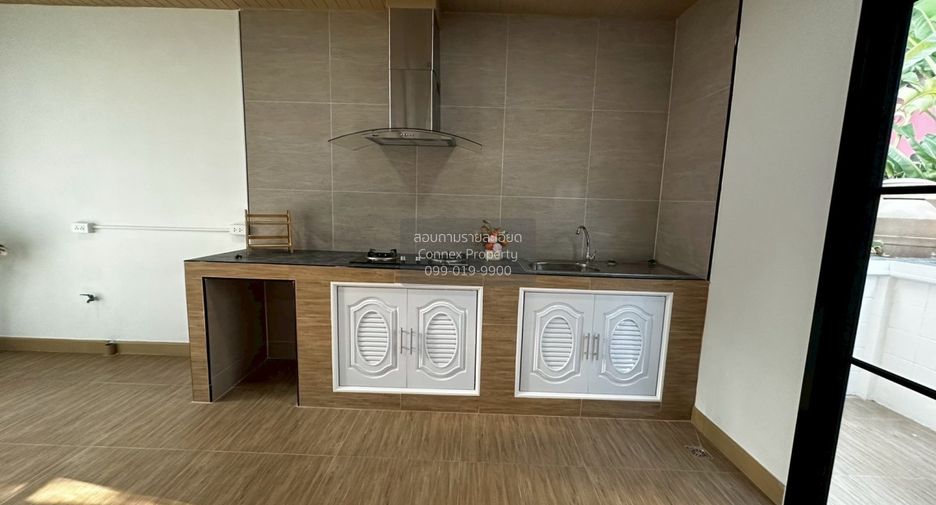 Haus zum Kauf mit 4 Zimmer in Nong Chok, Bangkok
