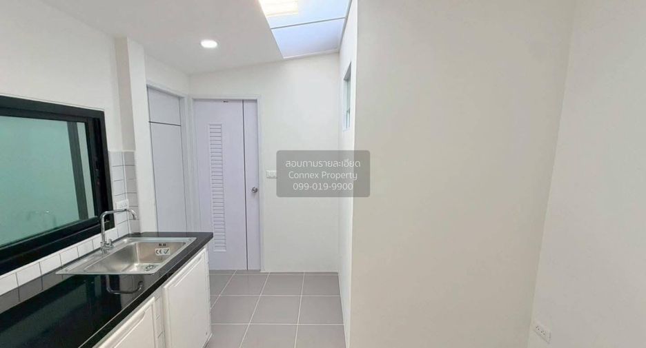 Casa adosada en venta de 3 habitaciones en Mueang Nonthaburi, Nonthaburi