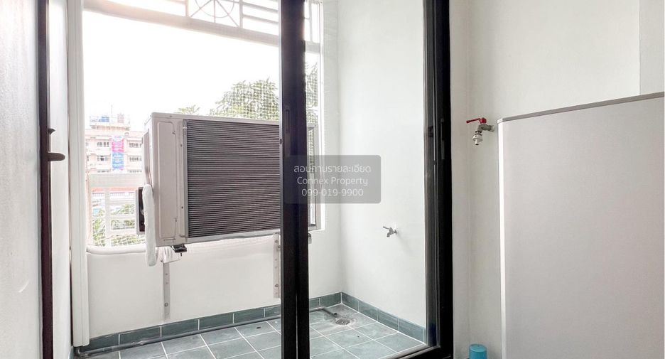 For sale 1 bed condo in Yan Nawa, Bangkok