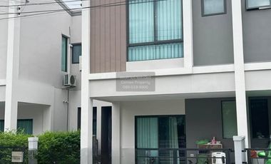À vendre 3 chambres maison de ville à Bang Phli, Samut Prakan