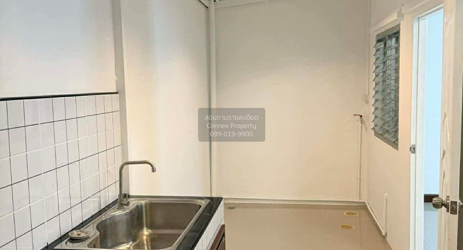 For sale 3 bedrooms townhouse in Bang Phli, Samut Prakan