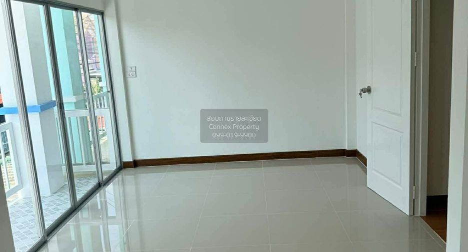For sale 3 bedrooms townhouse in Bang Phli, Samut Prakan