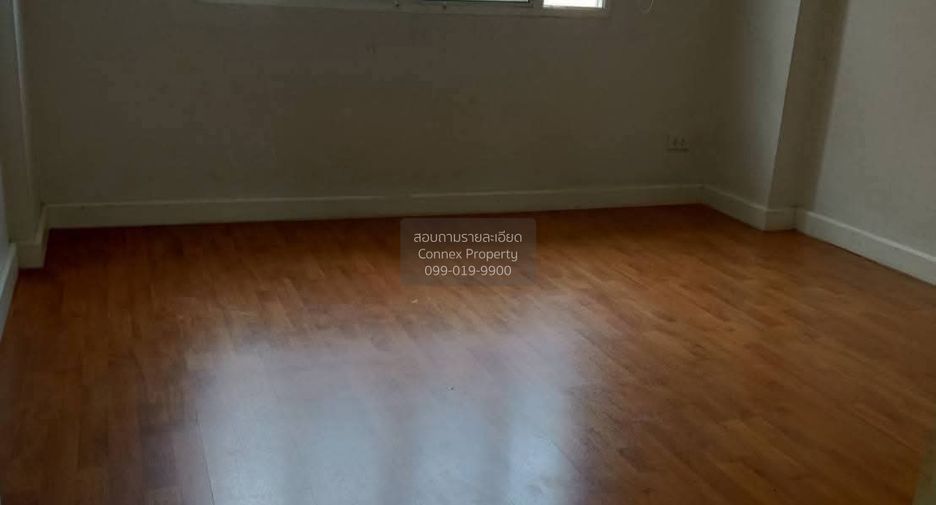 For sale 3 bedrooms house in Suan Luang, Bangkok
