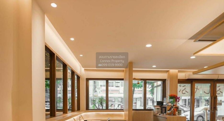 For sale 1 bed retail Space in Watthana, Bangkok