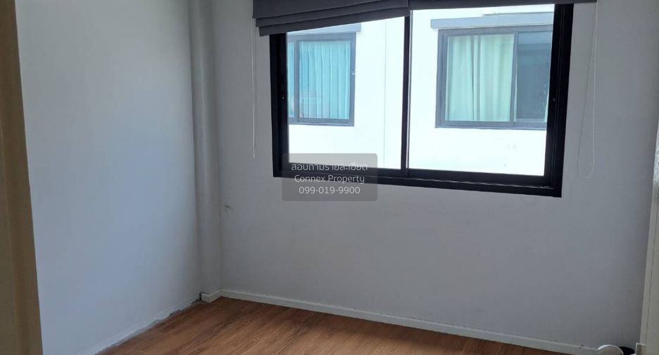 For sale 3 bedrooms townhouse in Don Mueang, Bangkok