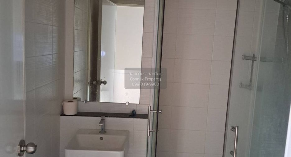 For sale 3 bedrooms townhouse in Don Mueang, Bangkok