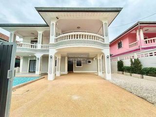 For sale 5 bedrooms house in Bang Lamung, Chonburi