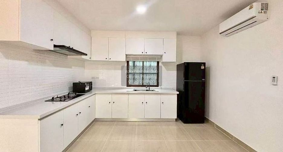 Haus zum Kauf mit 5 Zimmer in Bang Lamung, Chonburi
