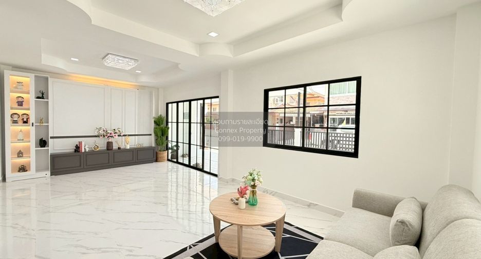 For sale 5 bedrooms house in Khlong Sam Wa, Bangkok