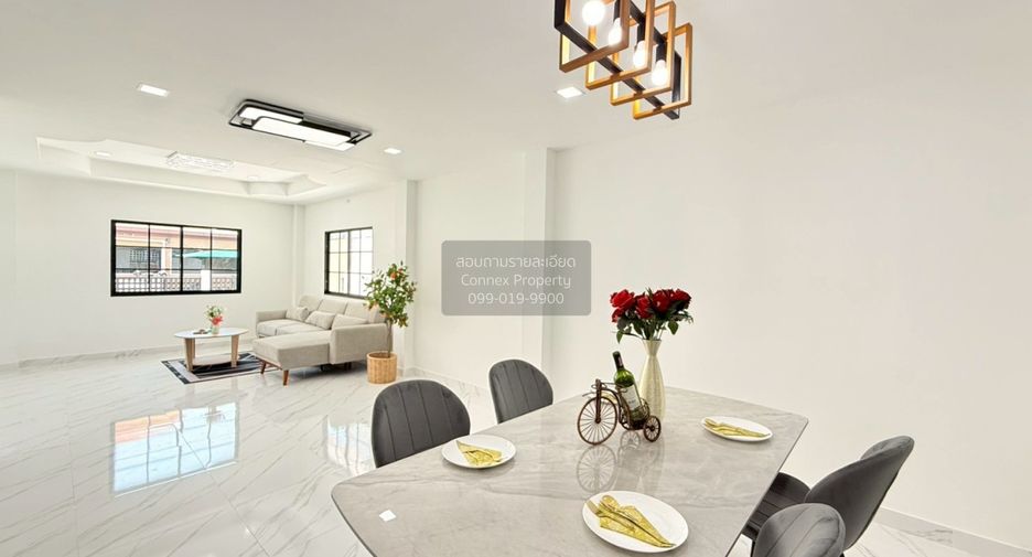 For sale 5 bedrooms house in Khlong Sam Wa, Bangkok
