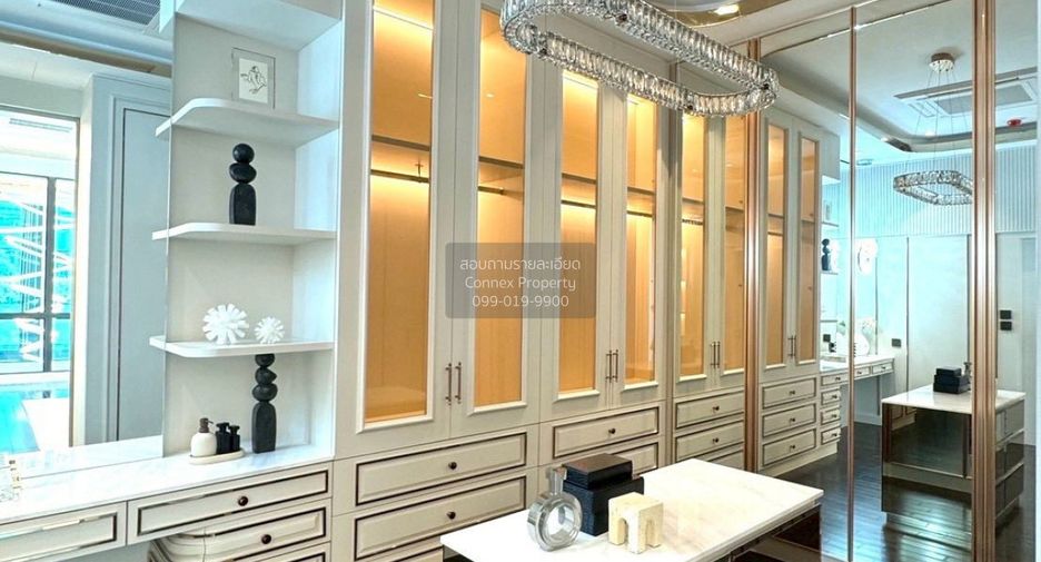 For sale 5 bedrooms house in Saphan Sung, Bangkok