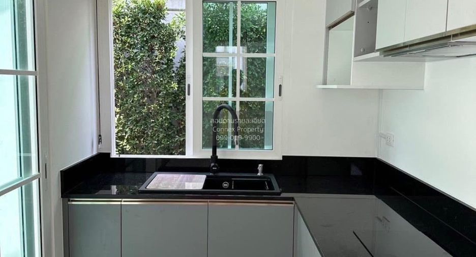 For sale 4 bedrooms house in Bang Phli, Samut Prakan