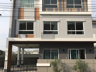 ขาย 4 ห้องนอน บ้านเดี่ยว ใน บางขุนเทียน, กรุงเทพฯ