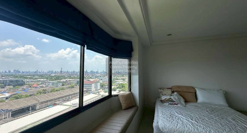 For sale 5 bedrooms condo in Bang Na, Bangkok