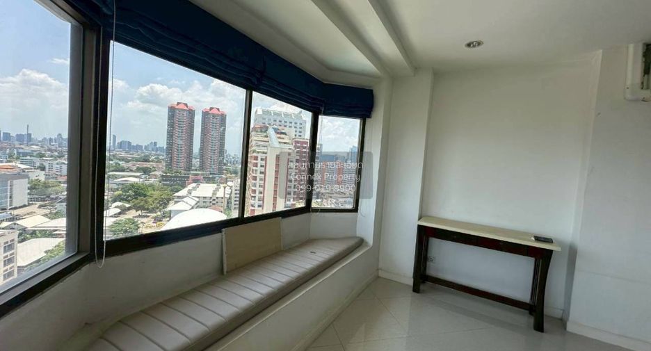 For sale 5 bedrooms condo in Bang Na, Bangkok