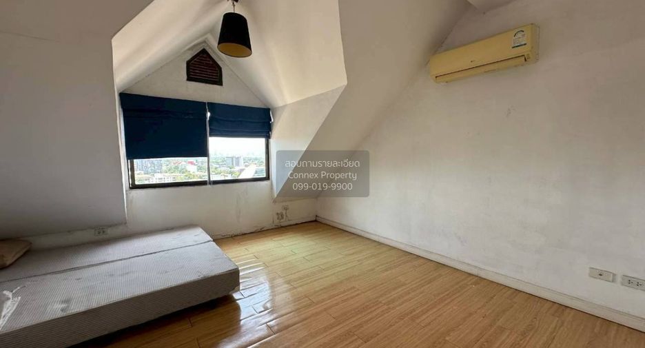 For sale 5 bedrooms condo in Bang Na, Bangkok