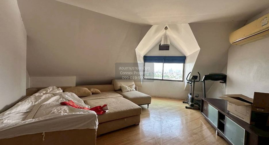 For sale 5 bedrooms condo in Bang Na, Bangkok