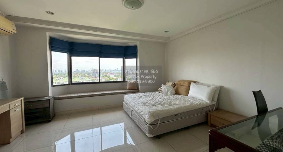 For sale 5 bedrooms condo in Bang Na, Bangkok