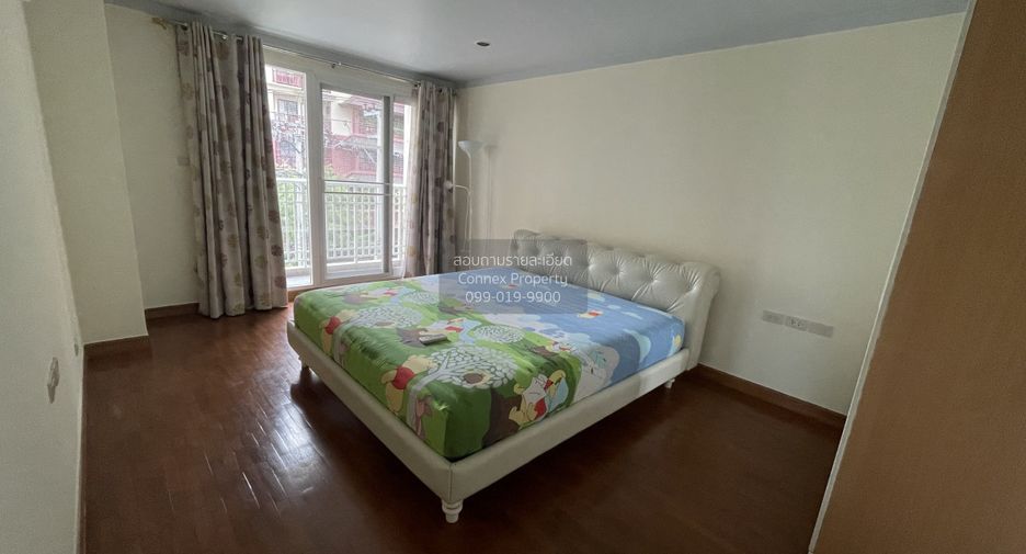 For sale 3 bedrooms condo in Yan Nawa, Bangkok